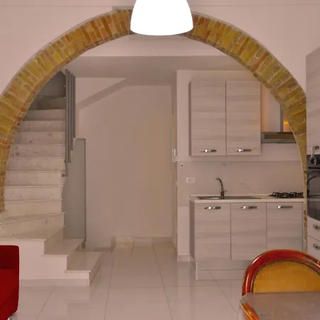 Basilicata Host To Host - La Dimora Affascinante Apartment